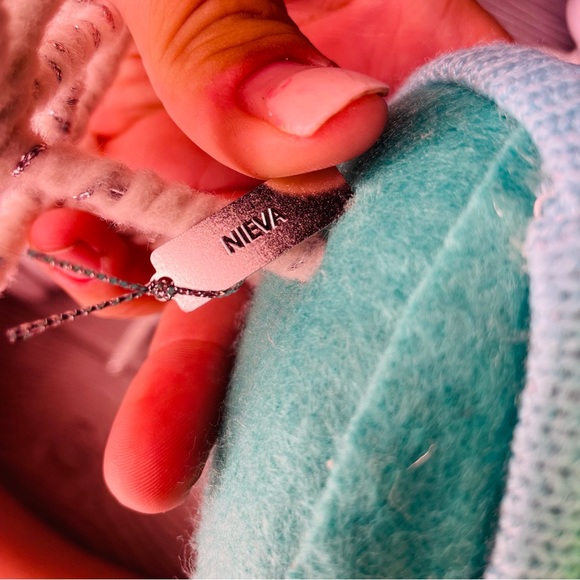 2018 wondershop feathery friends Christmas birds noelle , Nieva, Peary & aquilo - Picture 10 of 14